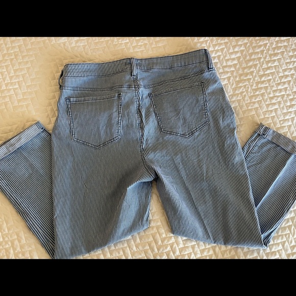 NYDJ Capri Striped Jeans - Picture 5 of 6
